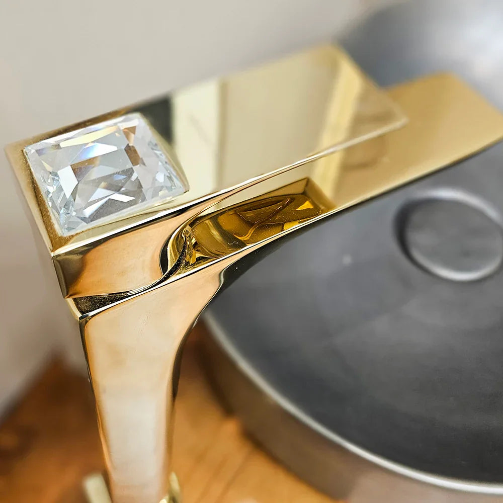 Torneira para Banheiro Monocomando Bica Baixa   - MondoMio - Crystal Baixa