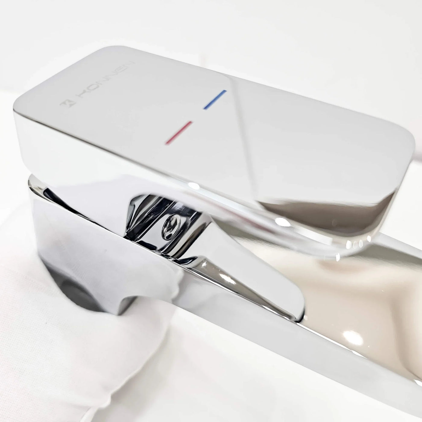 Torneira para Banheiro Monocomando Bica Baixa - Mondo Mio - Balance Baixa