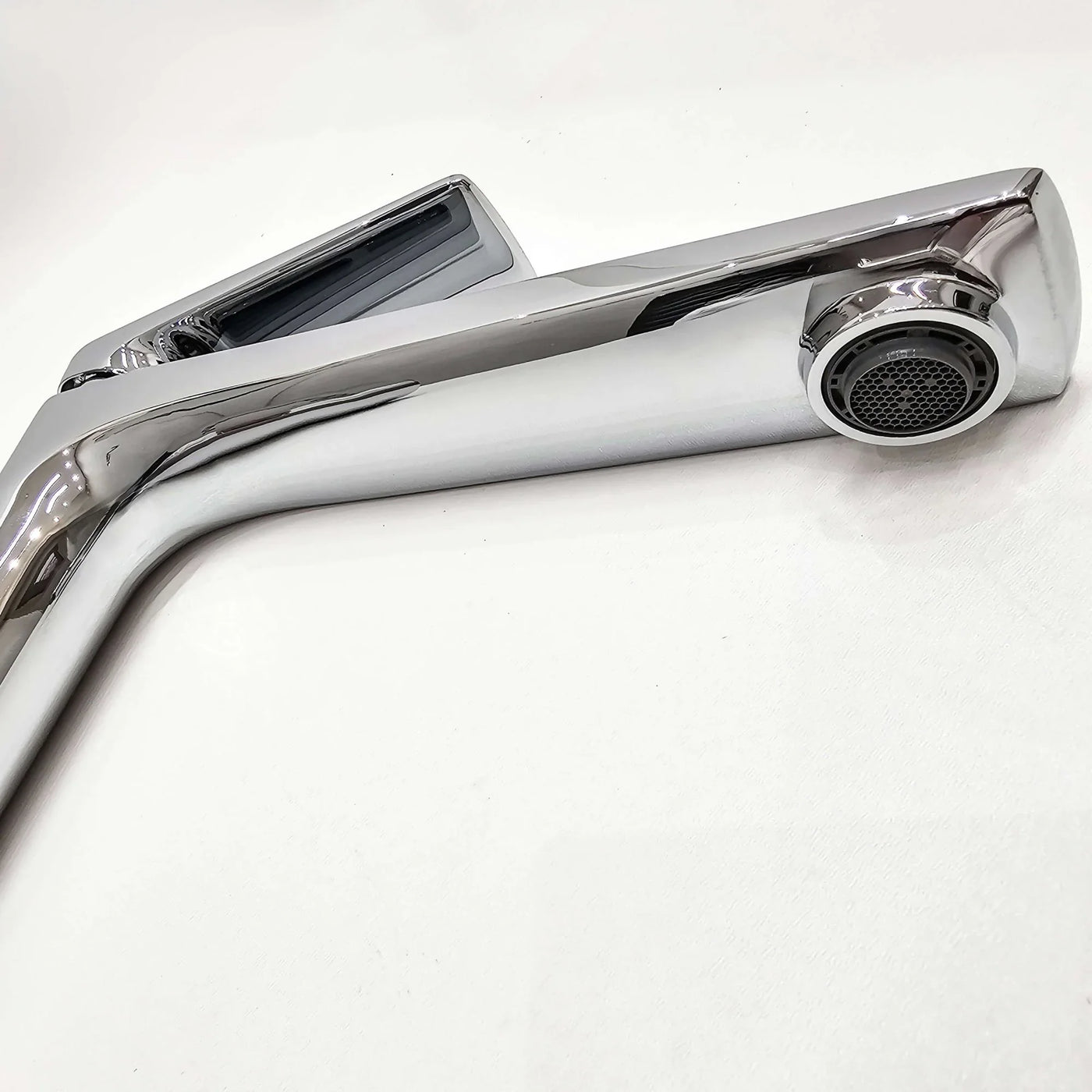 Torneira para Banheiro Monocomando Bica Media - MondoMio - Ballet Media - S